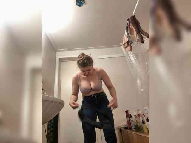 JulietteLatte81 webcam