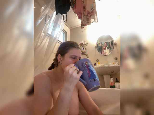 JulietteLatte81 webcam