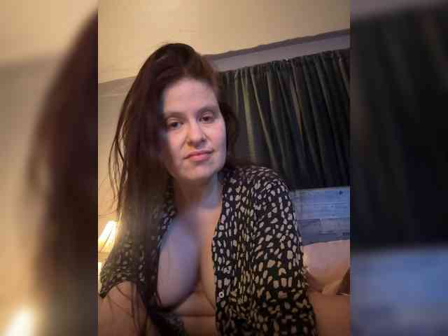 JulietteLatte81 webcam