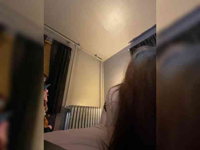 JulietteLatte81 webcam