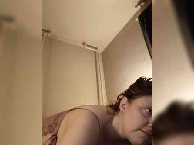 JulietteLatte81 webcam