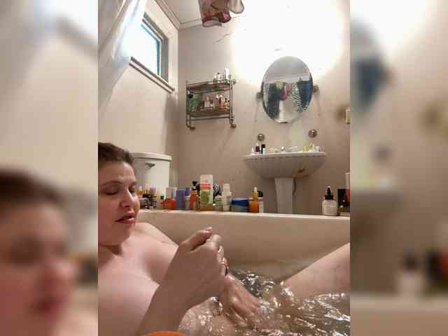 JulietteLatte81 webcam