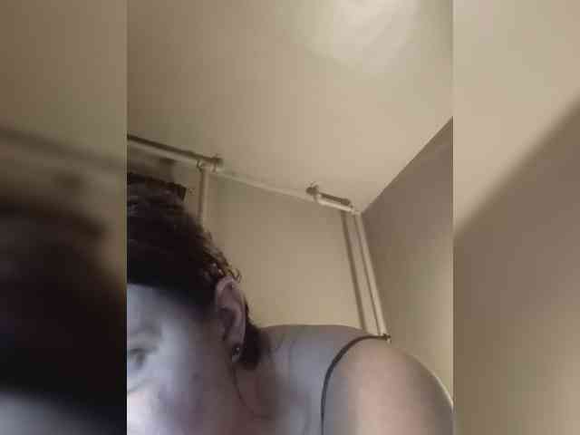 JulietteLatte81 webcam