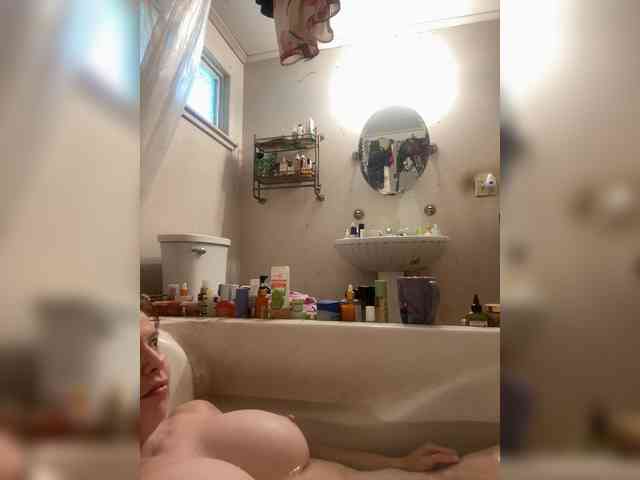 JulietteLatte81 webcam