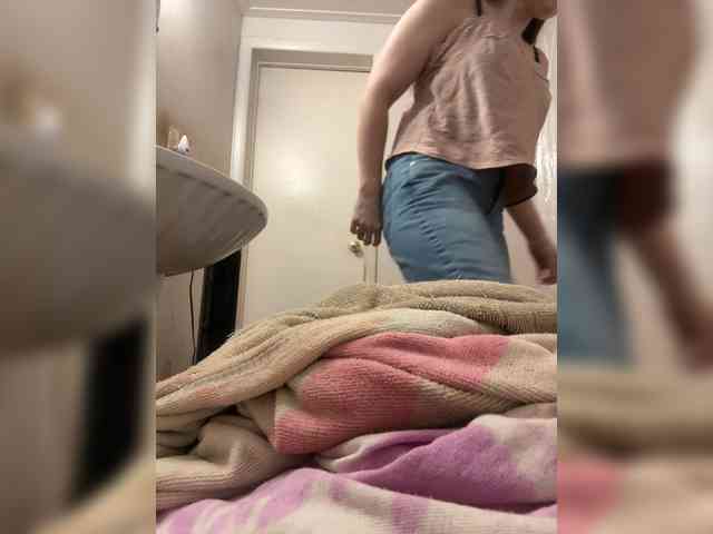 JulietteLatte81 webcam