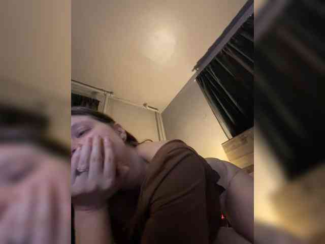 JulietteLatte81 webcam