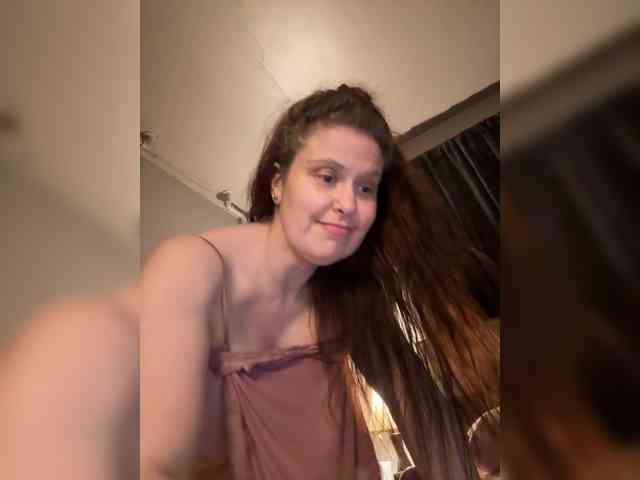 JulietteLatte81 webcam