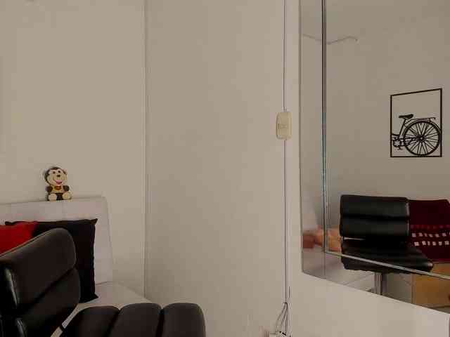 ahinoarouse webcam