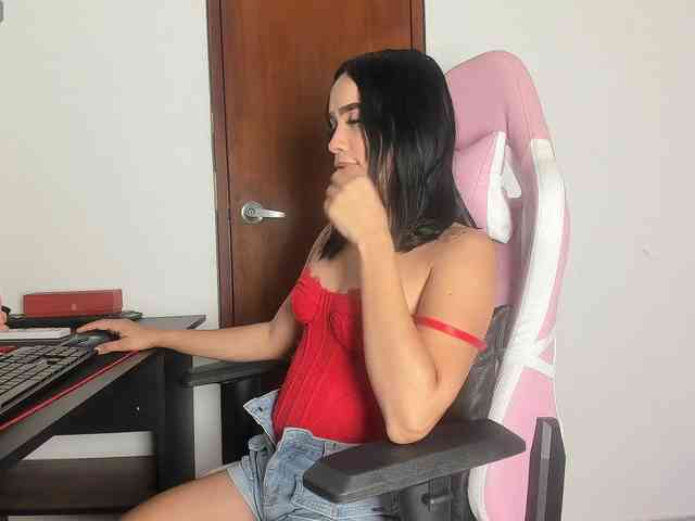 ahinoarouse webcam
