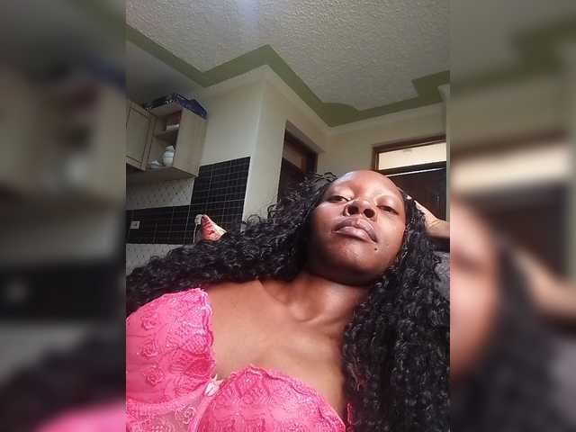 Juicybaby live cam on UnifiedCams