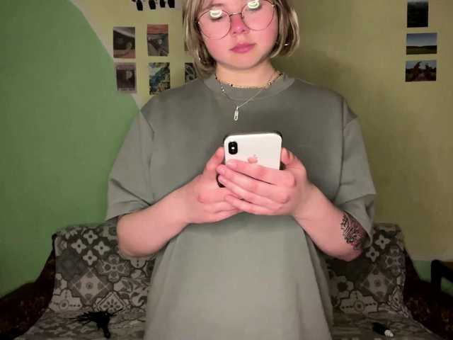 peachpuff's BongaCams show and profile