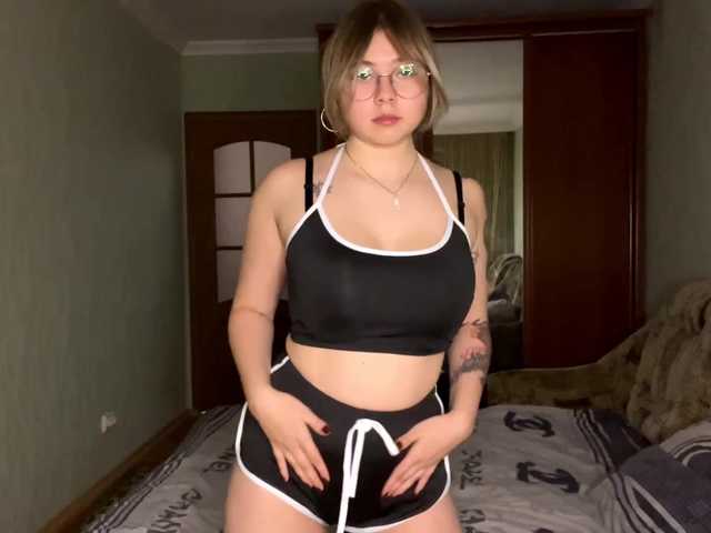 peachpuff live cam on BongaCams