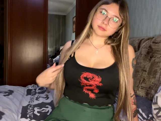 peachpuff live cam on BongaCams