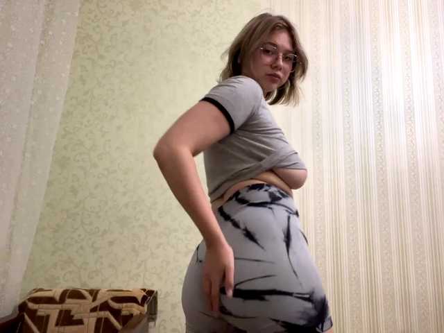 peachpuff live cam on BongaCams