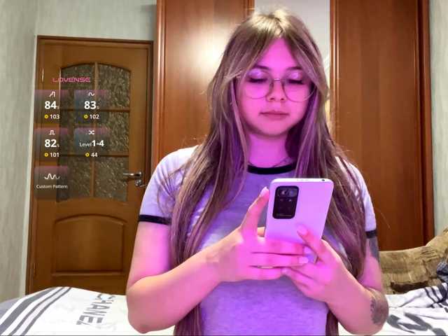 peachpuff live cam on BongaCams