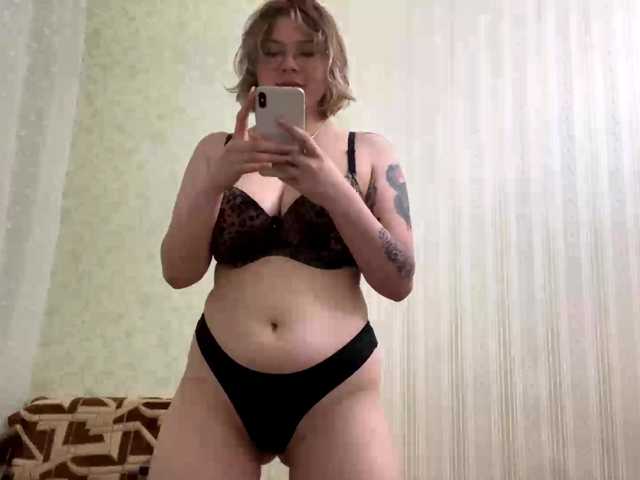 peachpuff live cam on BongaCams