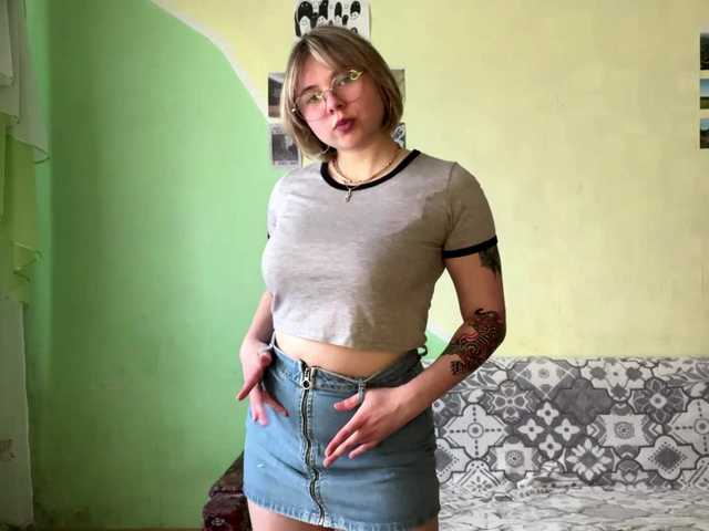 peachpuff's BongaCams show and profile