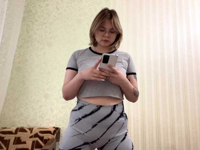 peachpuff live webcam show