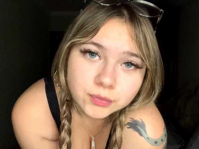 peachpuff live cam preview