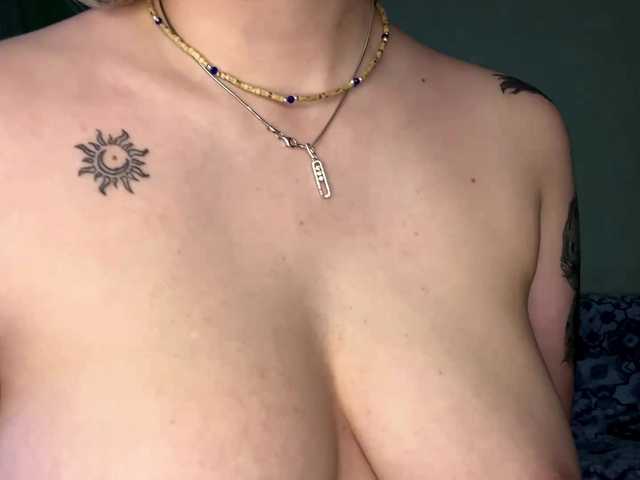 peachpuff's BongaCams profile