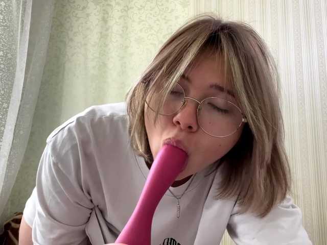 peachpuff live webcam show