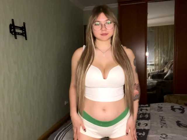 peachpuff live cam on BongaCams