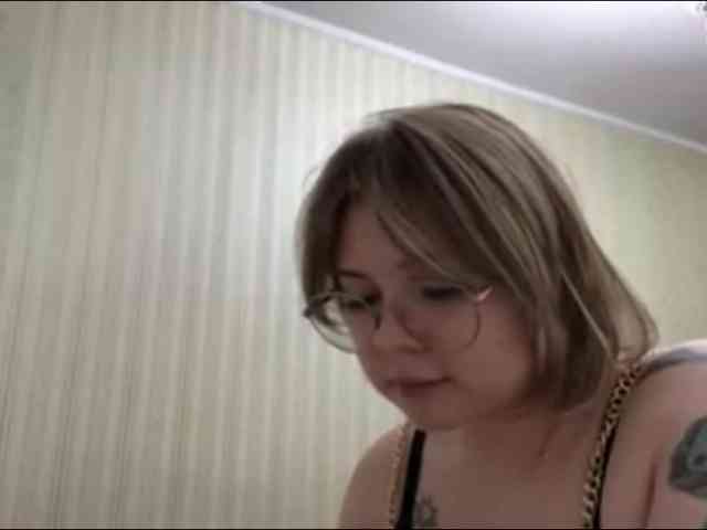 peachpuff webcam