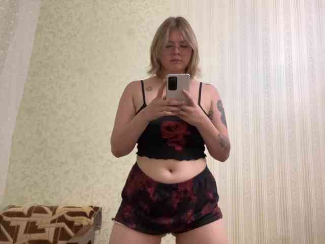 Sweetmeow webcam