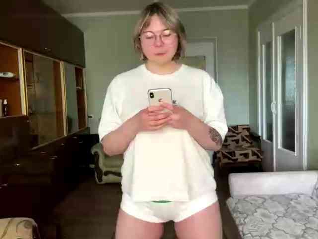 peachpuff webcam