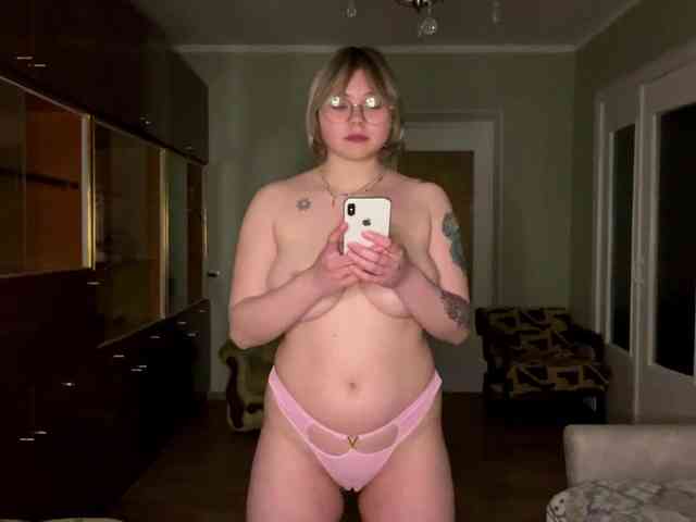 peachpuff webcam