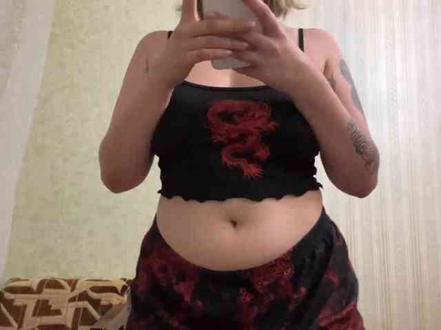 peachpuff Live Webcam on BongaCams