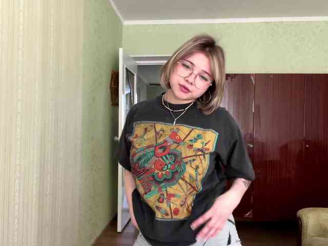 peachpuff webcam