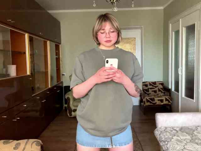 peachpuff webcam