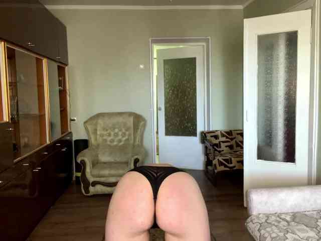 peachpuff Live Webcam on BongaCams