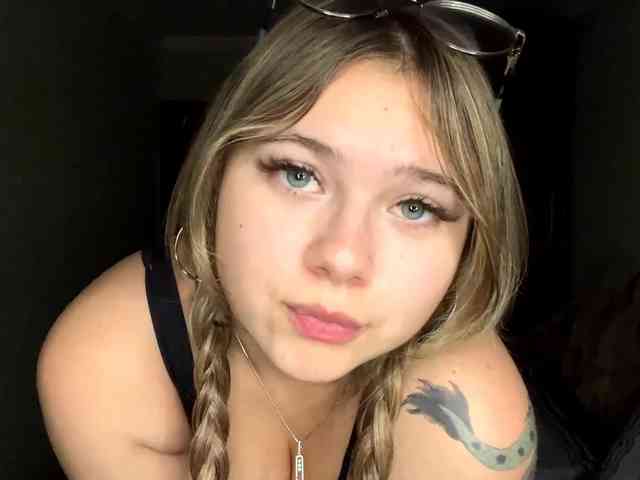 Sweetmeow webcam