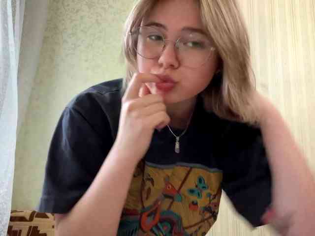 Sweetmeow webcam