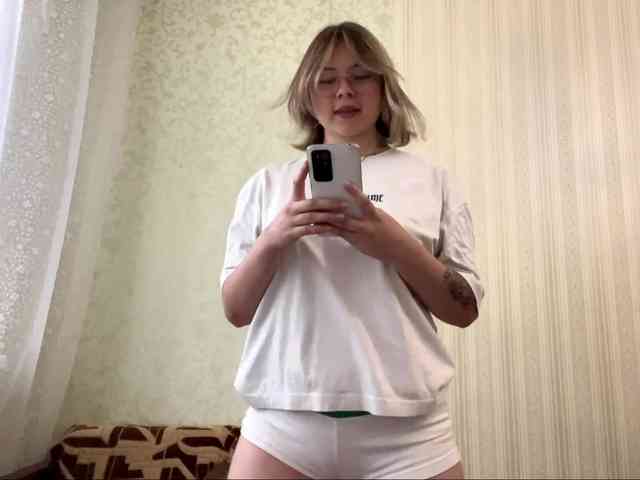 Sweetmeow webcam