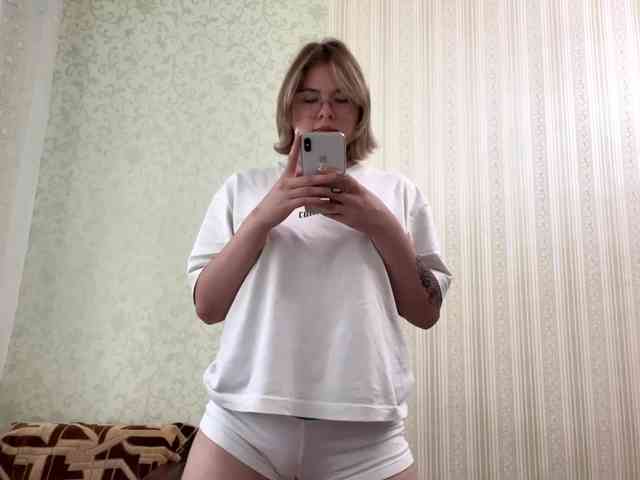 Sweetmeow webcam