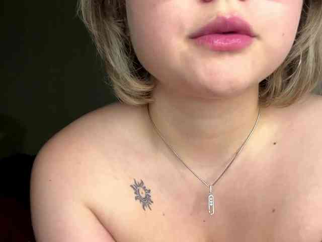 peachpuff webcam