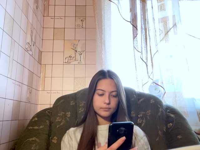  RonnaWillow chat room