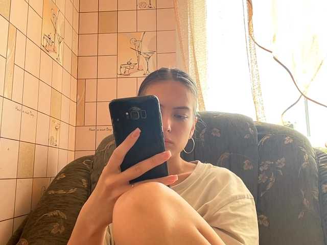  RonnaWillow chat room