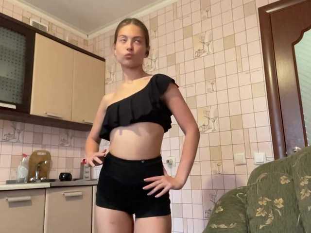 RonnaWillow live cam on BongaCams