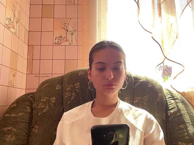 RonnaWillow live cam