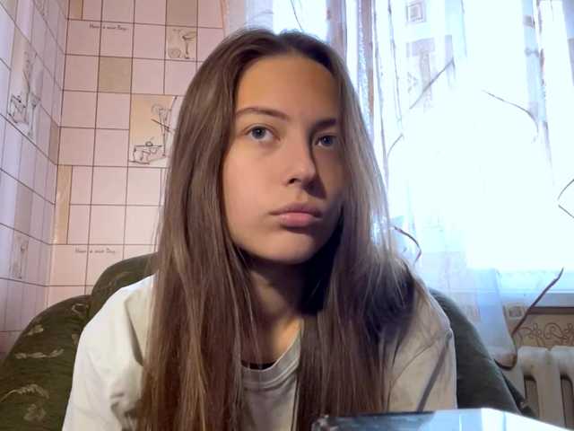 RonnaWillow live cam