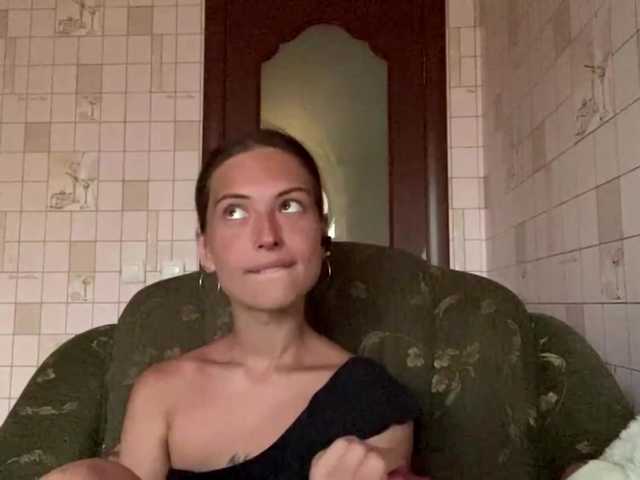 RonnaWillow live cam on BongaCams