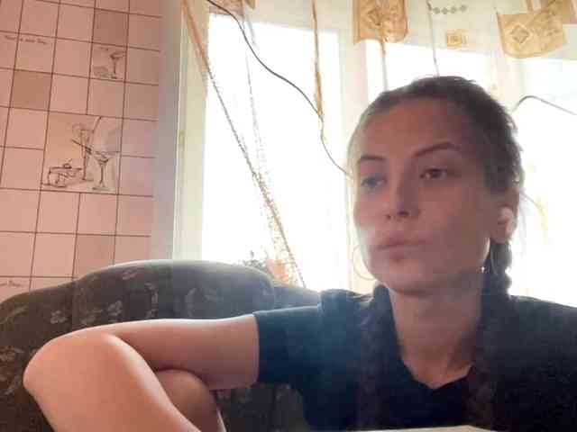 RonnaWillow webcam