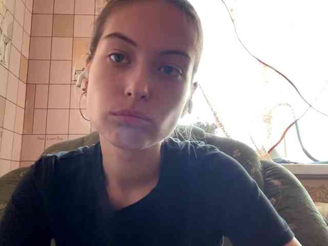 RonnaWillow webcam