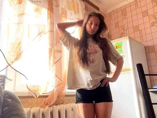 RonnaWillow webcam