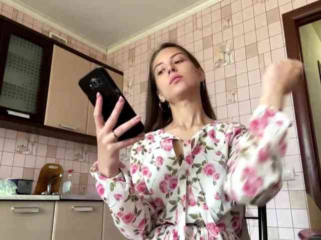 RonnaWillow webcam