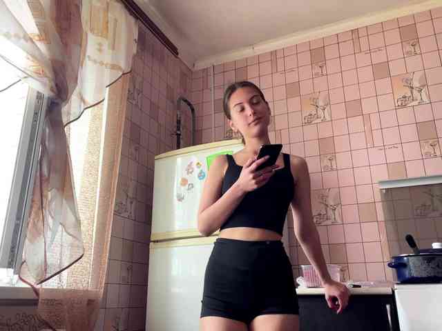 RonnaWillow webcam